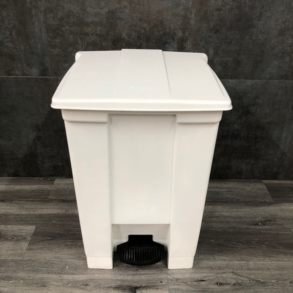 Picture of Plastic Medical Trash Can with Lid (Used)