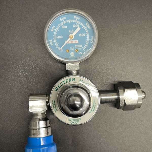 Picture of Western NO2 Nitrous oxide gas regulator