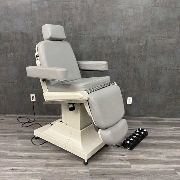 Picture of Gifted Touch Mobile Procedure Chair