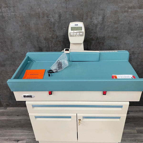 Picture of Midmark 640 Pediatric Exam Table