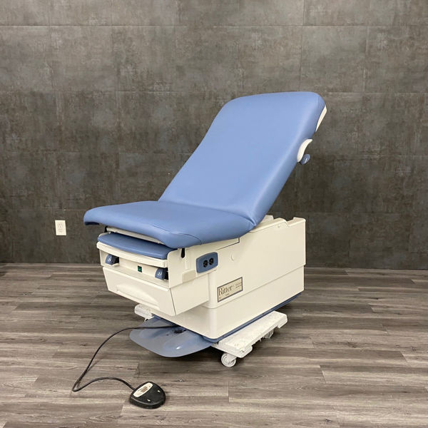Picture of Midmark Ritter 222 Power Exam Table