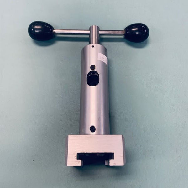 Picture of Universal Surgical Table Arm Adaptor (Used)