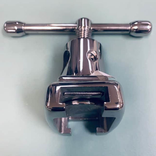 Picture of Universal Surgical Table Arm Adaptor