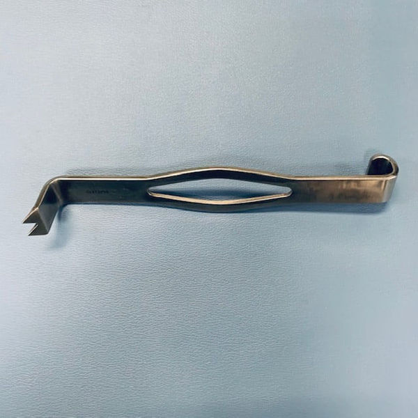 Picture of Arthrex Graft Harvesting Retractor (Used)